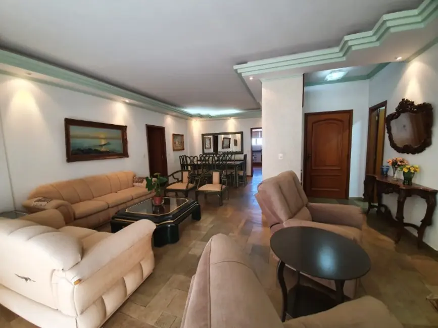 Apartamento com 3 quartos à venda, 268m2 em Centro, Araraquara - SP - imagem 9 Foto 9 de Apartamento com 3 quartos à venda, 268m2 em Centro, Araraquara - SP