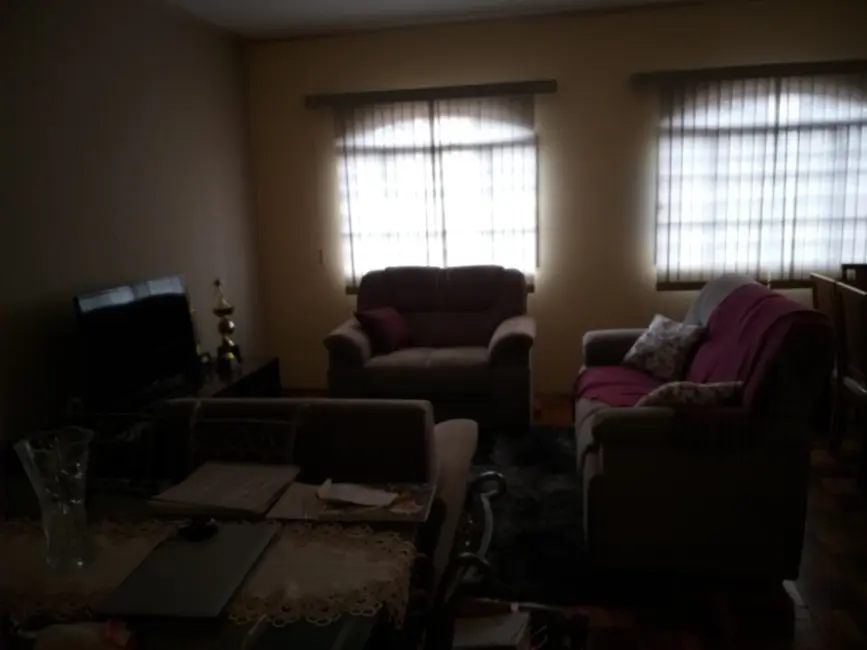 Casa com 3 quartos à venda, 213m2 em Jardim Adalgisa, Araraquara - SP - imagem 8 Foto 8 de Casa com 3 quartos à venda, 213m2 em Jardim Adalgisa, Araraquara - SP