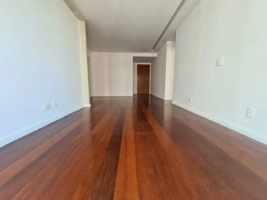 Apartamento com 2 quartos à venda, 101m2 em Barra da Tijuca, Rio De Janeiro - RJ - imagem 4 Foto 4 de Apartamento com 2 quartos à venda, 101m2 em Barra da Tijuca, Rio De Janeiro - RJ