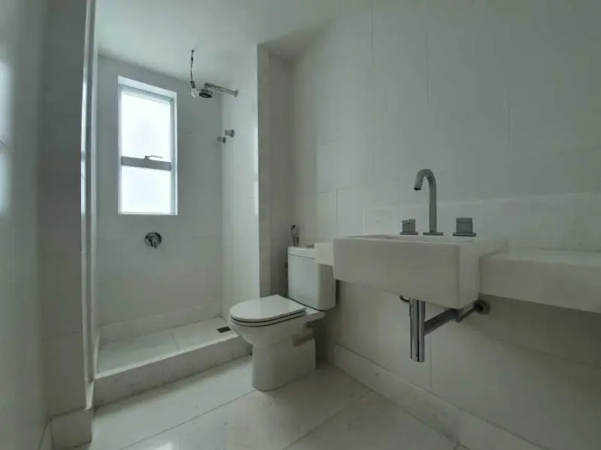 Apartamento com 4 quartos à venda, 402m2 em Barra da Tijuca, Rio De Janeiro - RJ - imagem 8 Foto 8 de Apartamento com 4 quartos à venda, 402m2 em Barra da Tijuca, Rio De Janeiro - RJ