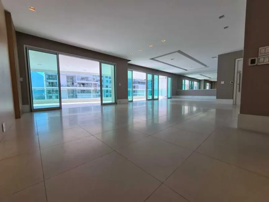 Foto 2 de Apartamento com 4 quartos à venda, 296m2 em Barra da Tijuca, Rio De Janeiro - RJ