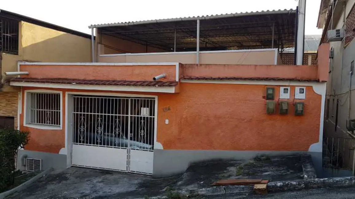 Foto 1 de Casa com 2 quartos à venda, 150m2 em Barro Vermelho, Sao Goncalo - RJ