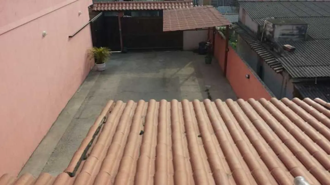 Casa de Condomínio com 3 quartos à venda, 120m2 em Amendoeira, Sao Goncalo - RJ - imagem 5 Foto 5 de Casa de Condomínio com 3 quartos à venda, 120m2 em Amendoeira, Sao Goncalo - RJ