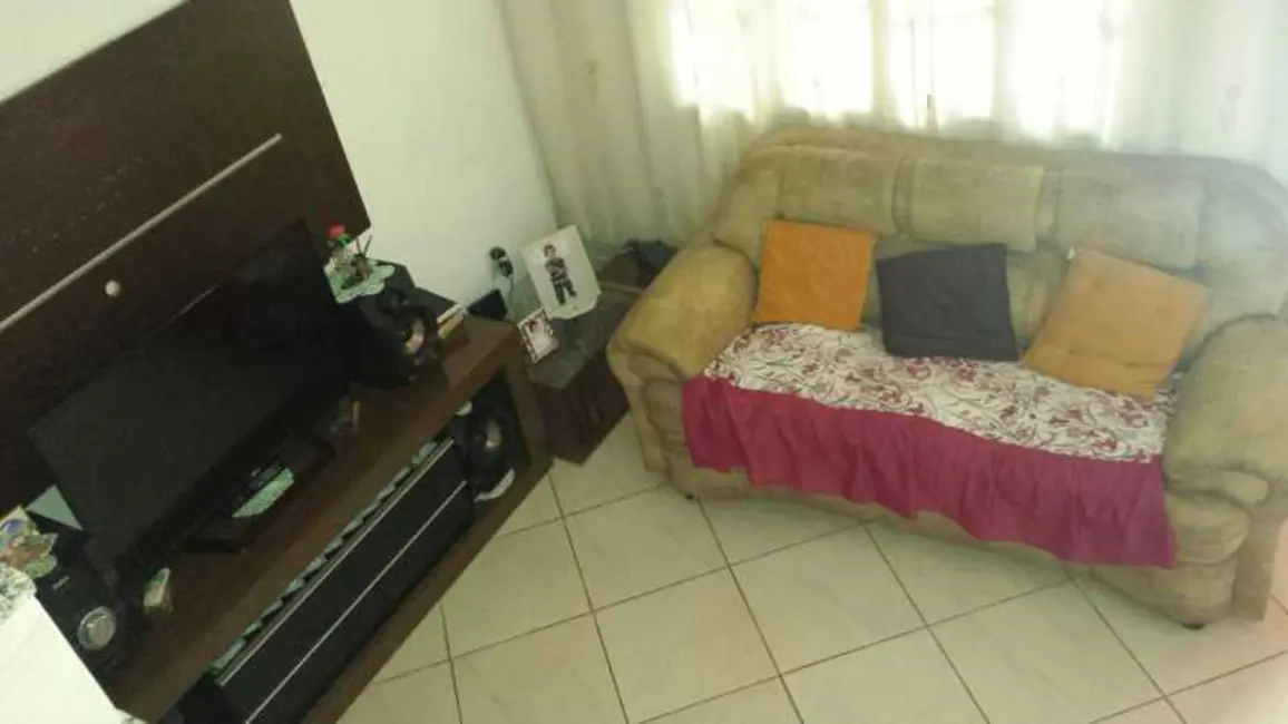 Casa de Condomínio com 3 quartos à venda, 120m2 em Amendoeira, Sao Goncalo - RJ - imagem 7 Foto 7 de Casa de Condomínio com 3 quartos à venda, 120m2 em Amendoeira, Sao Goncalo - RJ