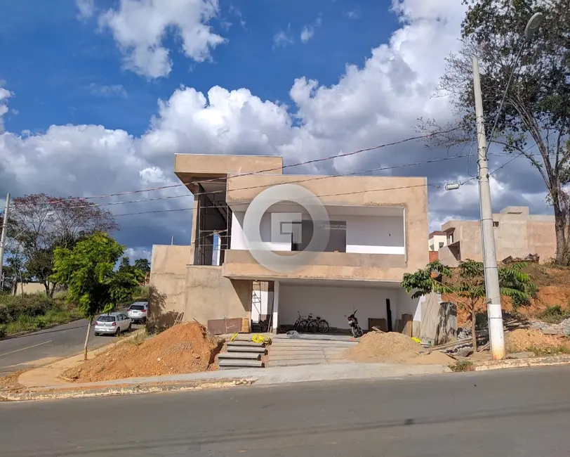 Foto 2 de Casa com 3 quartos à venda, 360m2 em Parque Pampulha, Montes Claros - MG