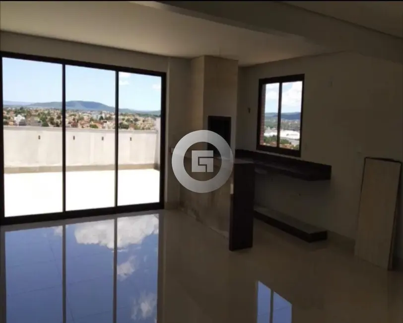 Foto 1 de Apartamento com 4 quartos à venda, 125m2 em Melo, Montes Claros - MG