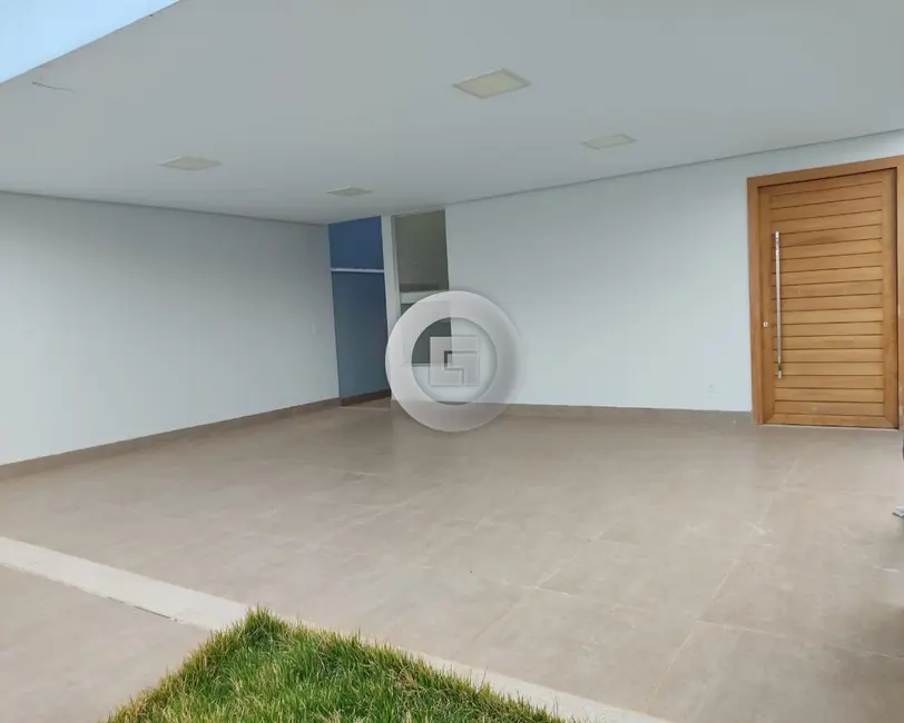 Foto 1 de Casa com 3 quartos à venda, 300m2 em Morada da Serra, Montes Claros - MG