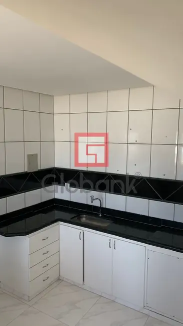 Foto 2 de Apartamento com 2 quartos à venda, 55m2 em Canelas, Montes Claros - MG