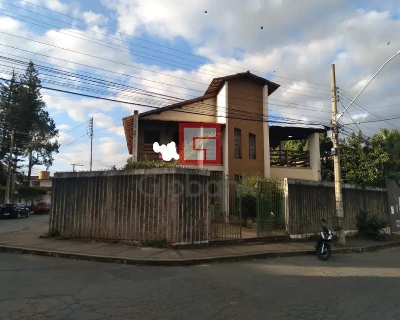 Foto 1 de Casa com 4 quartos à venda, 420m2 em Todos os Santos, Montes Claros - MG