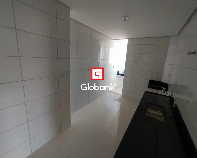 Foto 2 de Apartamento com 3 quartos à venda, 93m2 em Montes Claros - MG