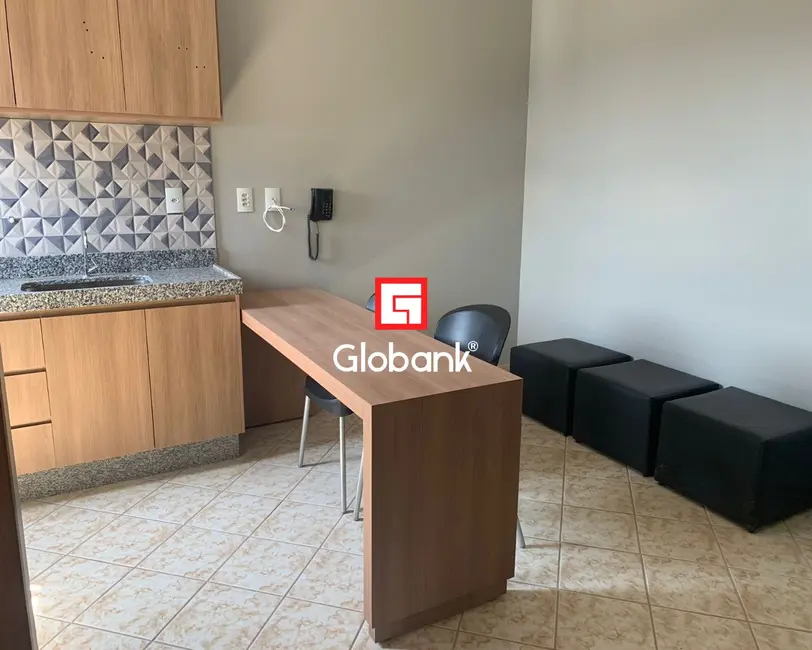 Foto 2 de Apartamento com 1 quarto para alugar, 35m2 em São José, Montes Claros - MG