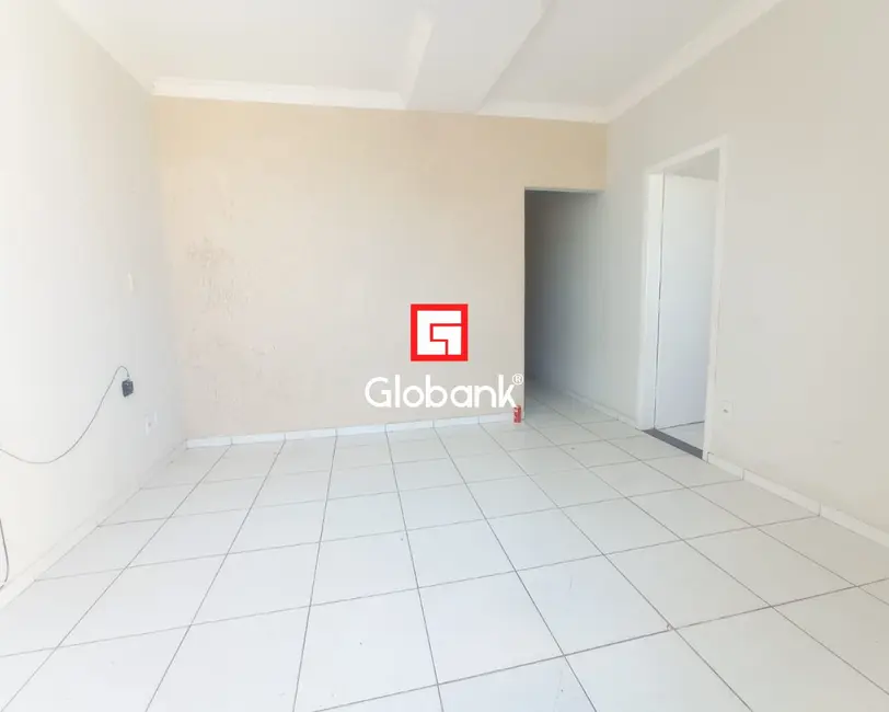 Foto 2 de Apartamento com 3 quartos à venda, 100m2 em Jardim Palmeiras, Montes Claros - MG
