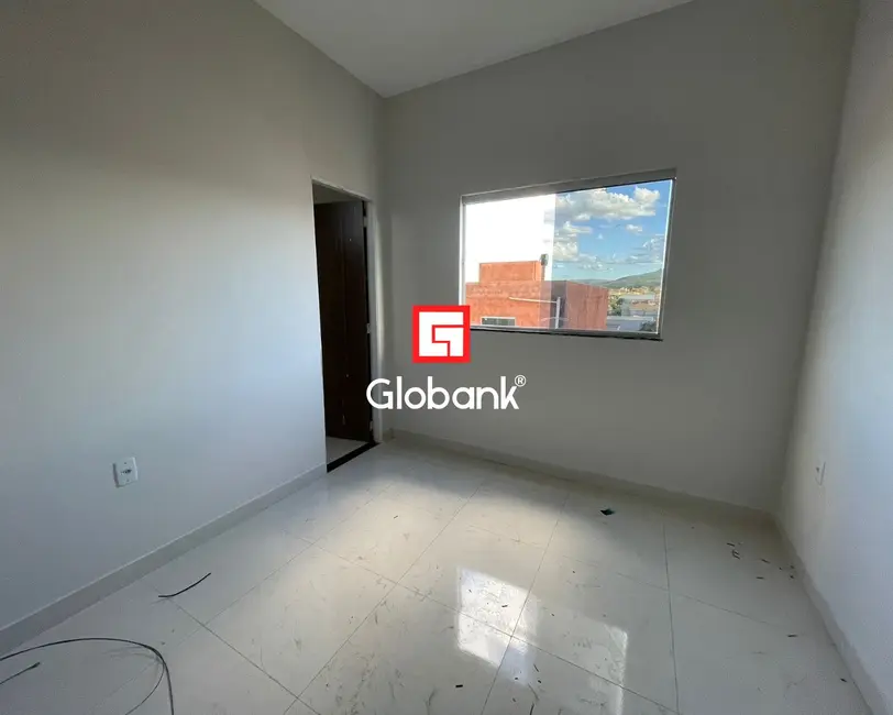 Foto 1 de Casa com 3 quartos para alugar, 90m2 em Santo Antônio, Montes Claros - MG