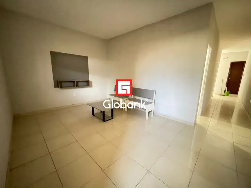 Foto 2 de Apartamento com 2 quartos para alugar, 70m2 em Monte Carmelo, Montes Claros - MG
