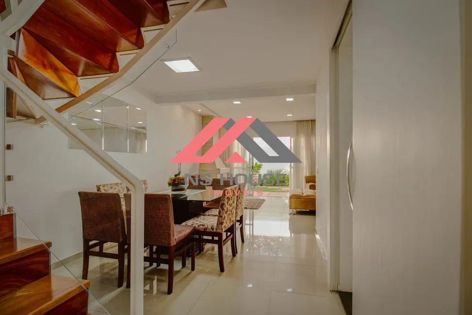 Casa de Condomínio com 3 quartos à venda, 210m2 em Demarchi, Sao Bernardo Do Campo - SP - imagem 8 Foto 8 de Casa de Condomínio com 3 quartos à venda, 210m2 em Demarchi, Sao Bernardo Do Campo - SP