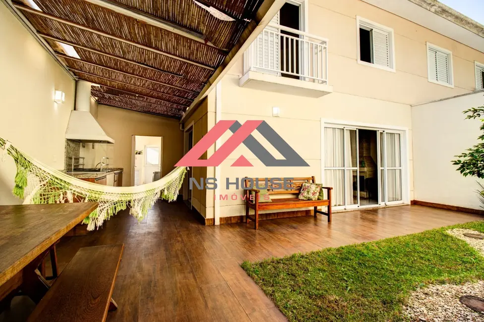 Casa de Condomínio com 3 quartos à venda, 210m2 em Demarchi, Sao Bernardo Do Campo - SP - imagem 5 Foto 5 de Casa de Condomínio com 3 quartos à venda, 210m2 em Demarchi, Sao Bernardo Do Campo - SP