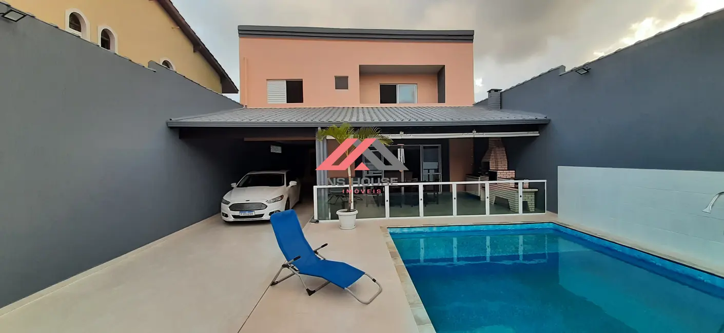 Foto 4 de Casa com 5 quartos à venda, 320m2 em Itanhaem - SP