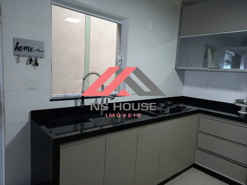 Foto 3 de Casa com 2 quartos à venda, 200m2 em Vila Sacadura Cabral, Santo Andre - SP