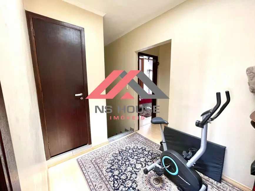 Casa com 3 quartos à venda, 210m2 em Sao Caetano Do Sul - SP - imagem 9 Foto 9 de Casa com 3 quartos à venda, 210m2 em Sao Caetano Do Sul - SP