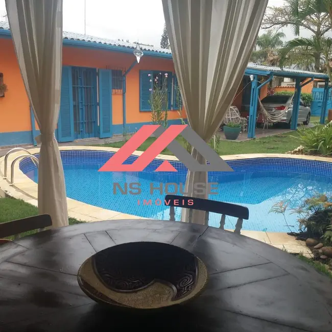 Foto 5 de Casa com 3 quartos à venda, 200m2 em Itanhaem - SP