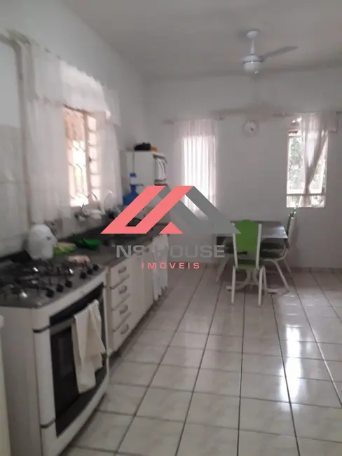 Foto 9 de Chácara com 4 quartos à venda, 210m2 em Avecuia do Alto, Porto Feliz - SP