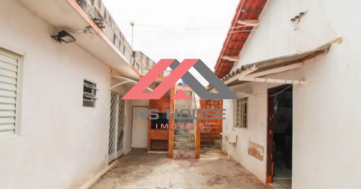 Casa com 3 quartos à venda, 158m2 em Capela Do Alto - SP - imagem 3 Foto 3 de Casa com 3 quartos à venda, 158m2 em Capela Do Alto - SP