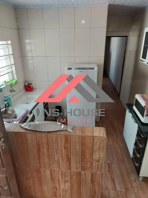 Foto 5 de Casa com 2 quartos à venda, 68m2 em Mongagua - SP