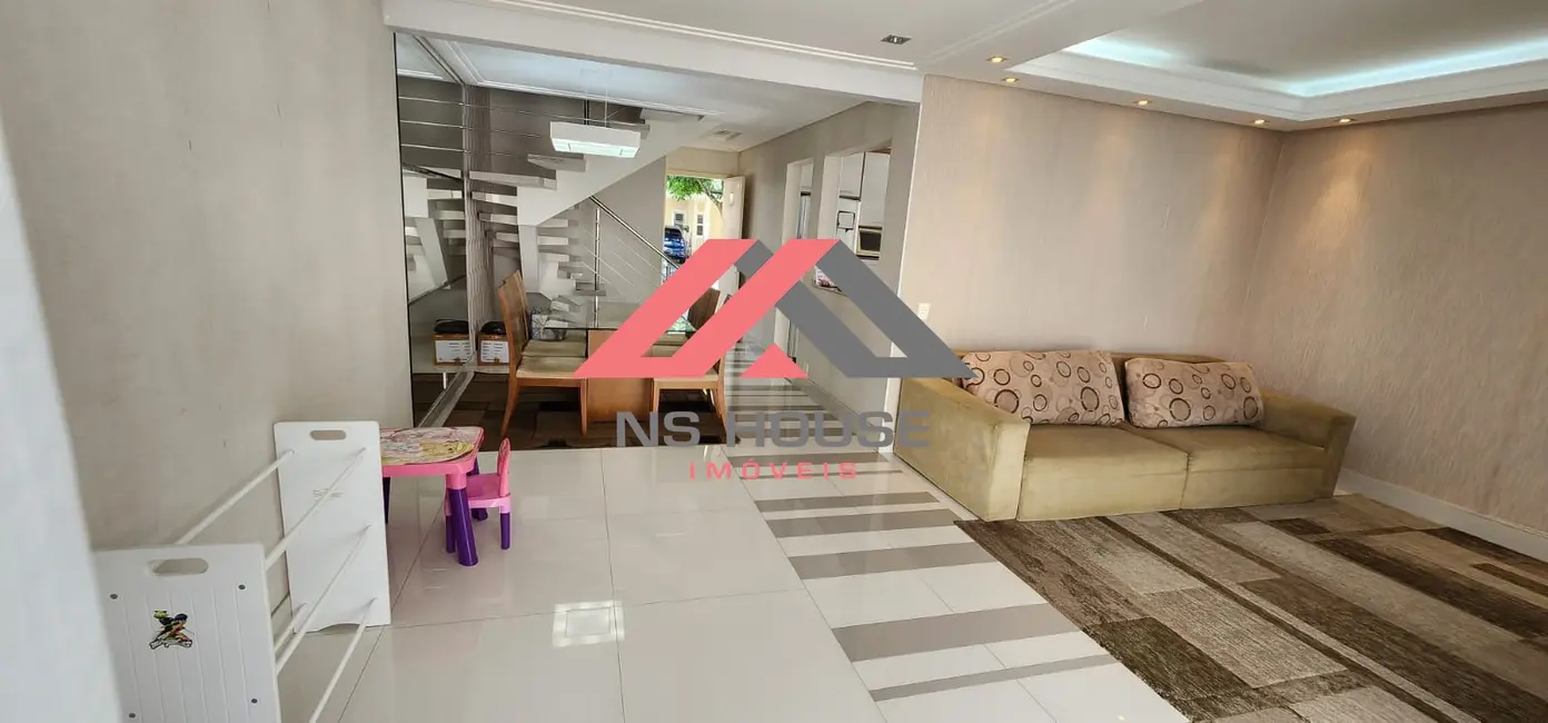 Casa de Condomínio com 3 quartos à venda, 233m2 em Demarchi, Sao Bernardo Do Campo - SP - imagem 8 Foto 8 de Casa de Condomínio com 3 quartos à venda, 233m2 em Demarchi, Sao Bernardo Do Campo - SP