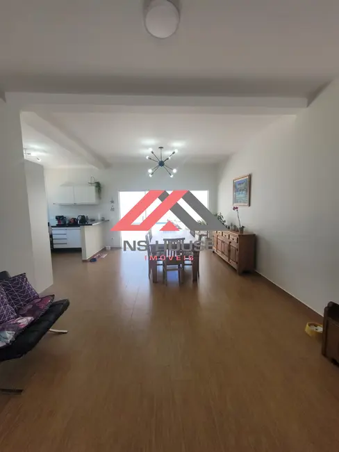 Foto 3 de Casa com 3 quartos à venda, 222m2 em Itanhaem - SP