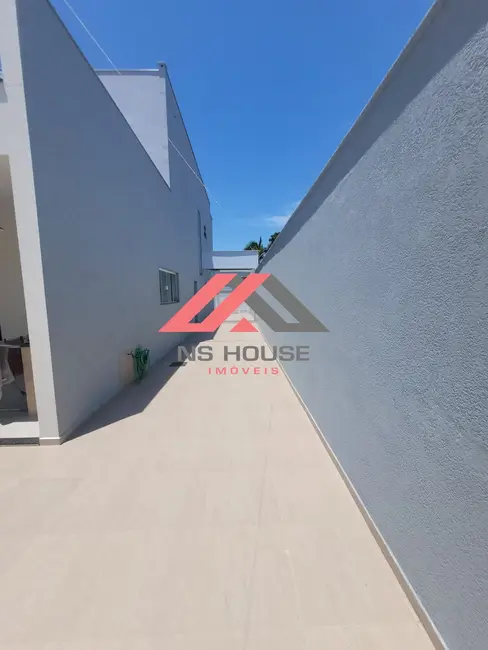 Foto 5 de Casa com 3 quartos à venda, 222m2 em Itanhaem - SP