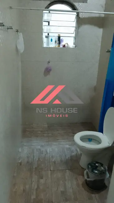 Foto 8 de Casa com 2 quartos à venda, 96m2 em Itanhaem - SP