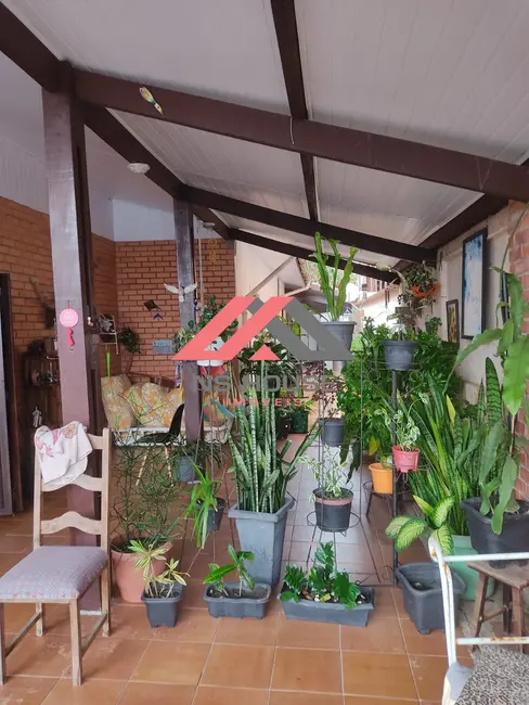 Foto 7 de Casa com 5 quartos à venda, 152m2 em Itanhaem - SP