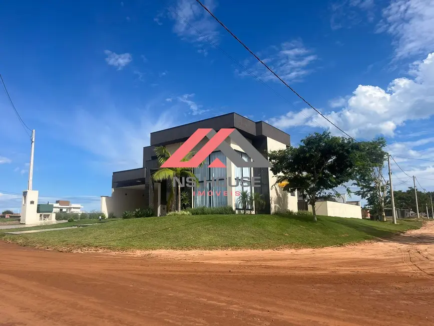 Foto 1 de Casa de Condomínio com 3 quartos à venda, 153m2 em Pardinho - SP