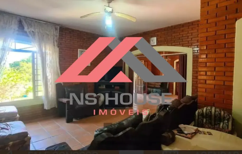 Foto 6 de Chácara com 3 quartos à venda, 202m2 em Cesario Lange - SP