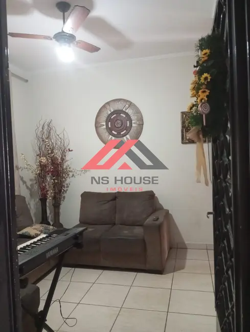 Foto 2 de Casa com 2 quartos à venda, 132m2 em Santa Rita Do Passa Quatro - SP