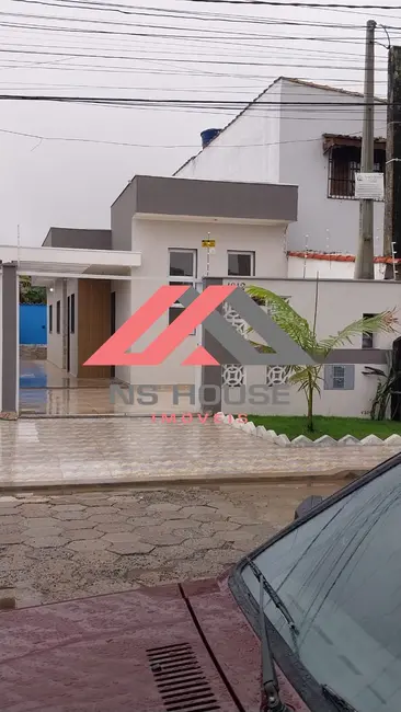 Foto 1 de Casa com 2 quartos à venda, 70m2 em Itanhaem - SP