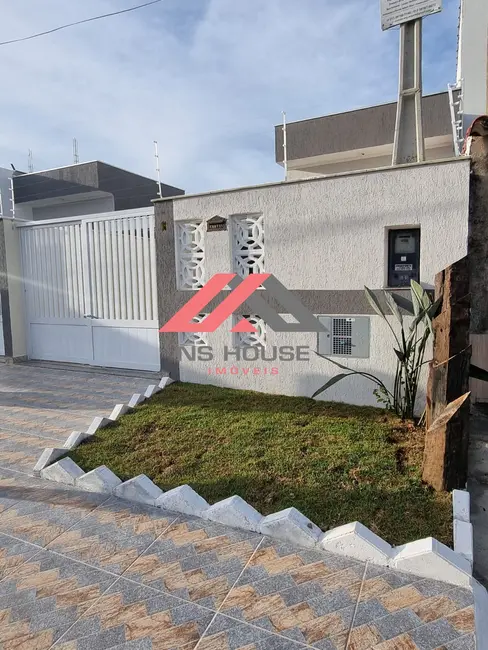 Foto 2 de Casa com 2 quartos à venda, 70m2 em Itanhaem - SP