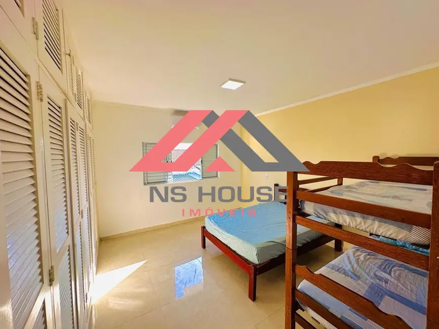 Foto 9 de Casa com 4 quartos à venda, 310m2 em Itanhaem - SP