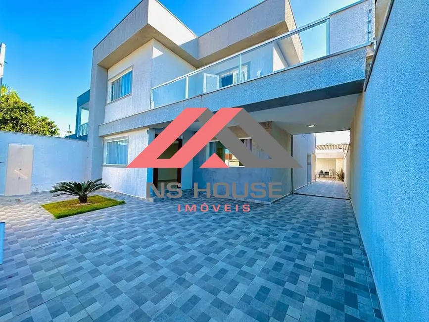 Foto 1 de Casa com 4 quartos à venda, 310m2 em Itanhaem - SP