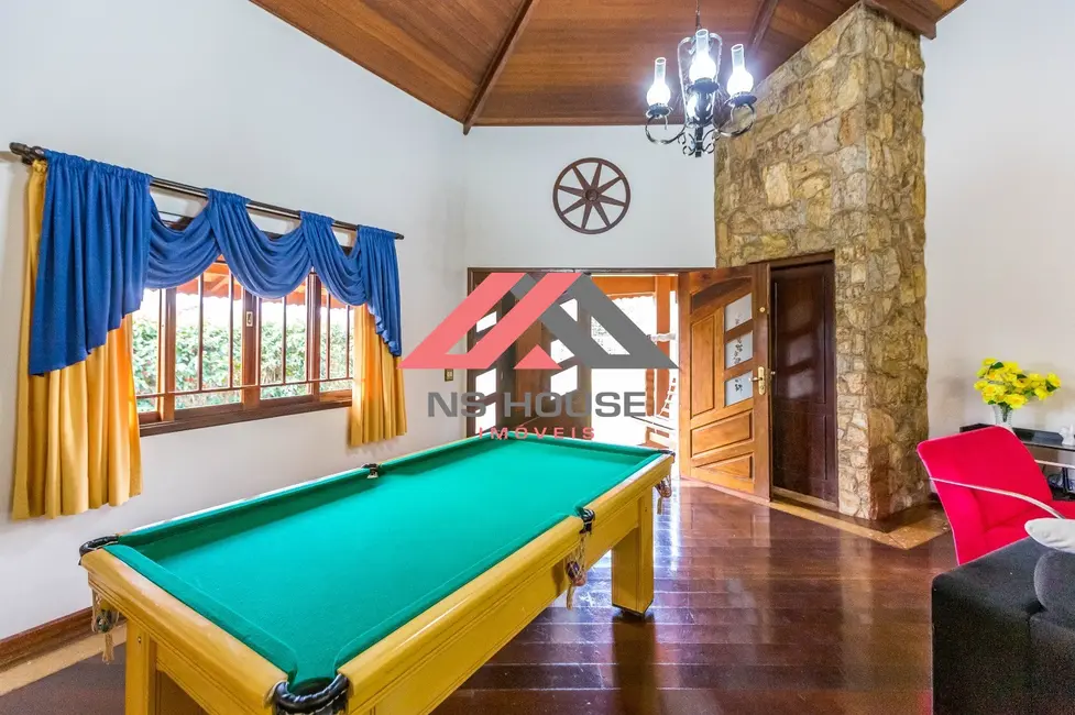 Foto 2 de Casa de Condomínio com 6 quartos à venda, 650m2 em Piracaia - SP