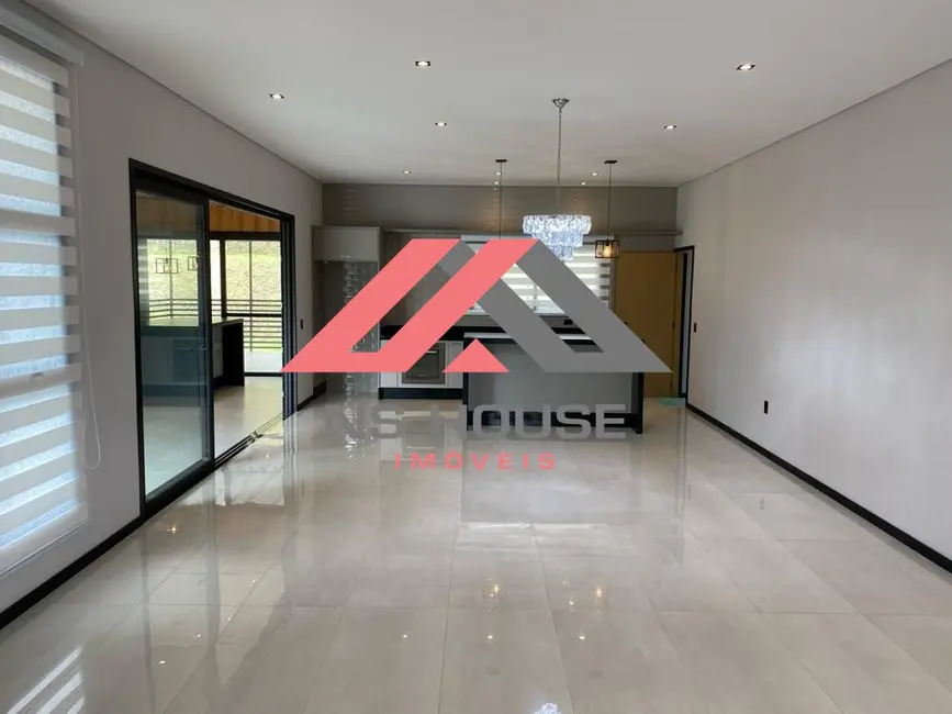 Foto 3 de Casa de Condomínio com 4 quartos à venda, 350m2 em Condomínio Jardim das Palmeiras, Braganca Paulista - SP