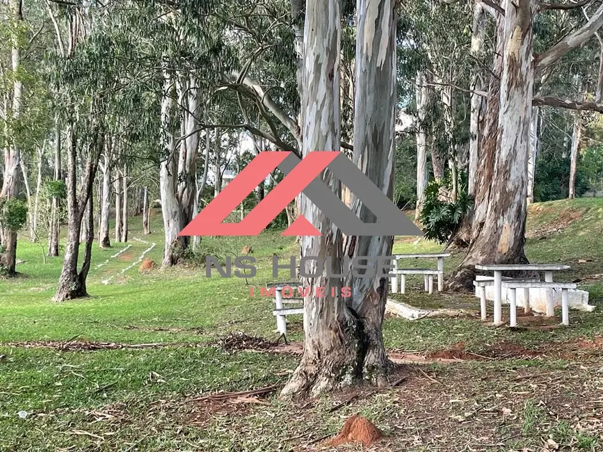 Casa de Condomínio com 5 quartos à venda, 400m2 em Vila Dom Pedro, Atibaia - SP - imagem 3 Foto 3 de Casa de Condomínio com 5 quartos à venda, 400m2 em Vila Dom Pedro, Atibaia - SP