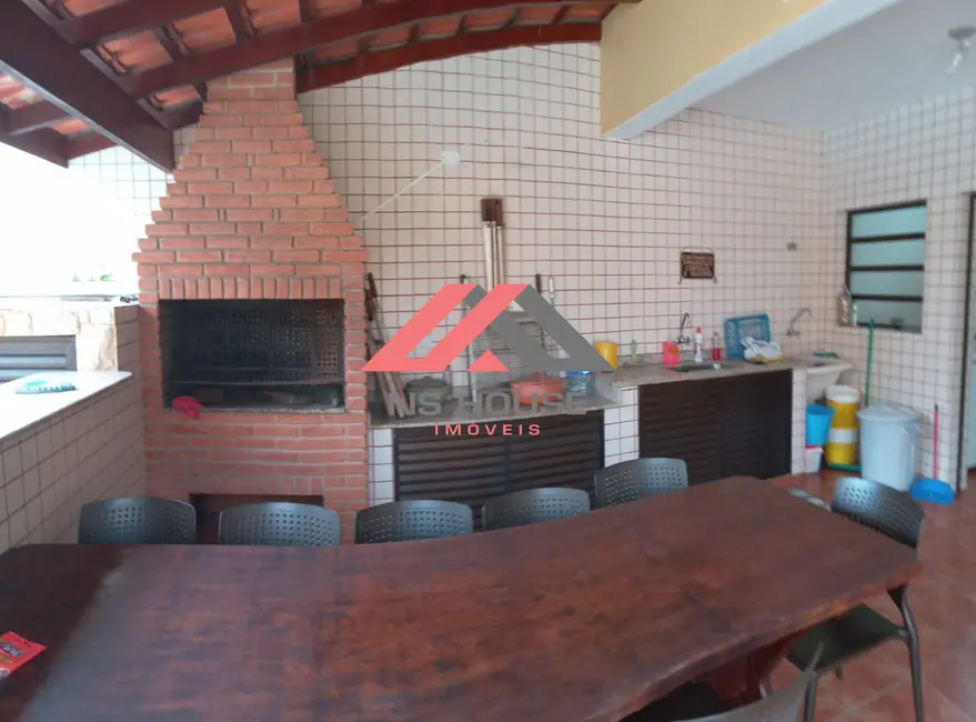 Foto 9 de Casa com 5 quartos à venda, 258m2 em Itanhaem - SP