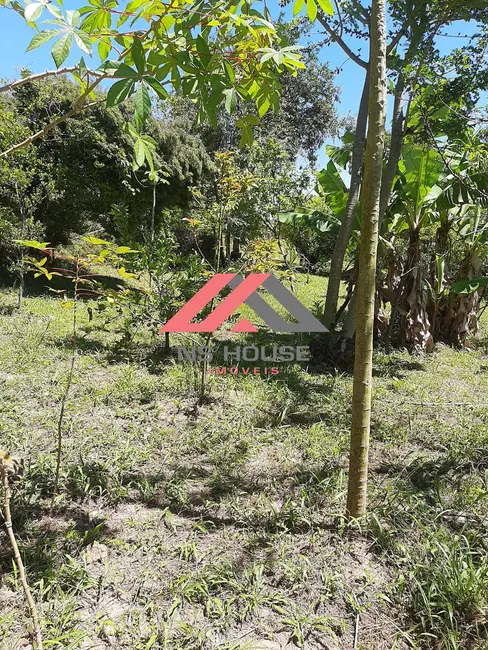 Foto 3 de Terreno / Lote à venda, 1550m2 em Porangaba - SP