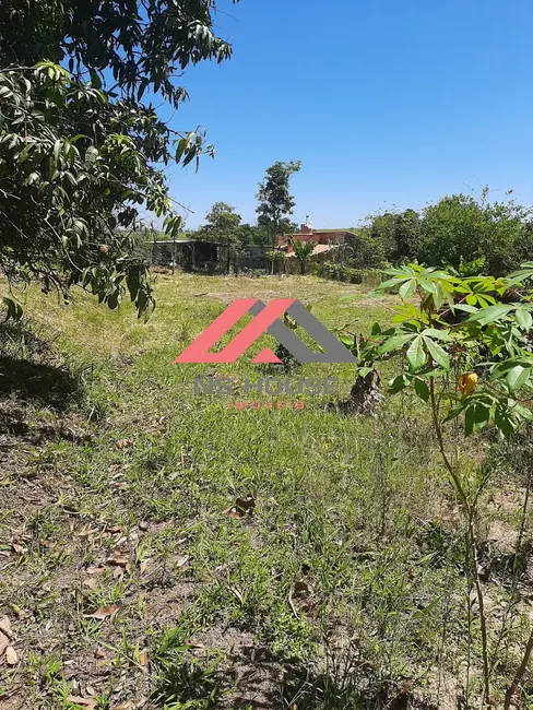 Foto 1 de Terreno / Lote à venda, 1550m2 em Porangaba - SP