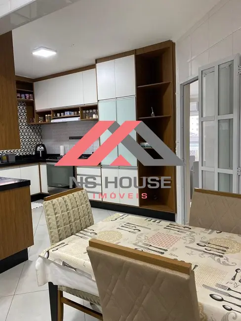 Foto 3 de Apartamento com 3 quartos à venda, 140m2 em Tupi, Praia Grande - SP