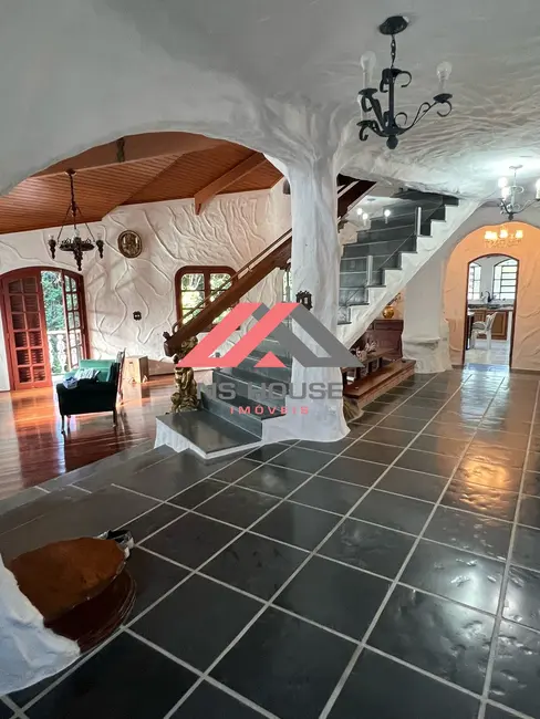 Foto 1 de Casa de Condomínio com 3 quartos à venda, 259m2 em Mairipora - SP