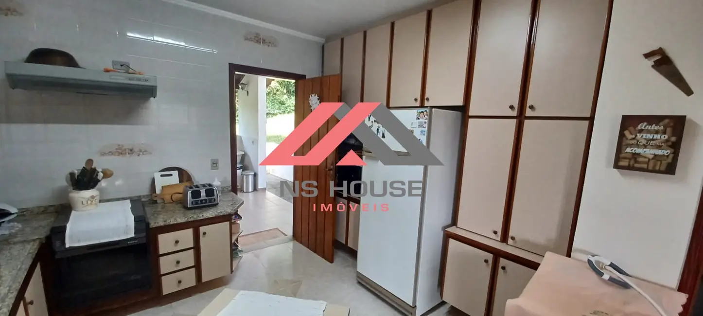 Foto 4 de Casa de Condomínio com 3 quartos à venda, 200m2 em Mairipora - SP