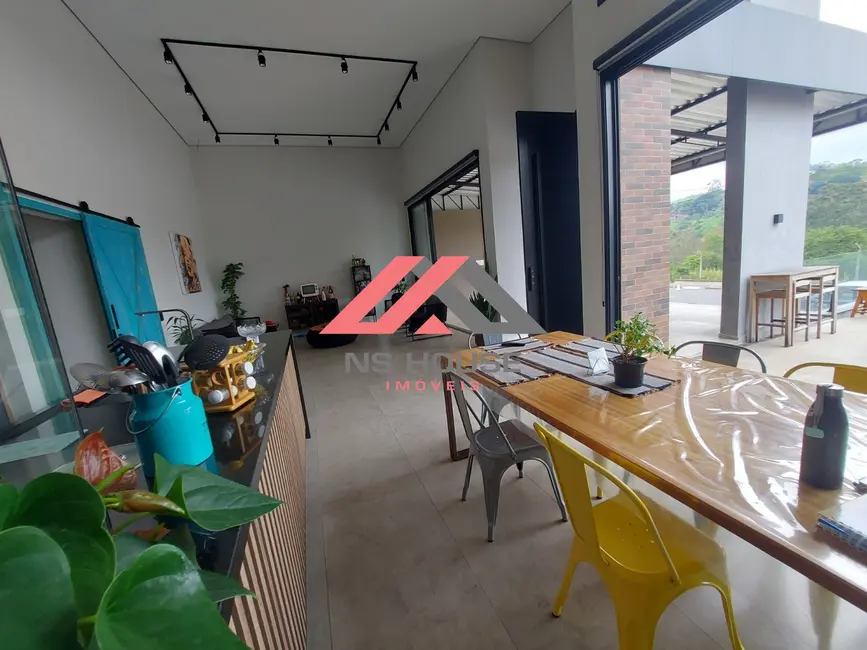 Casa de Condomínio com 4 quartos à venda, 231m2 em Condomínio Residencial Reserva de Atibaia, Atibaia - SP - imagem 7 Foto 7 de Casa de Condomínio com 4 quartos à venda, 231m2 em Condomínio Residencial Reserva de Atibaia, Atibaia - SP