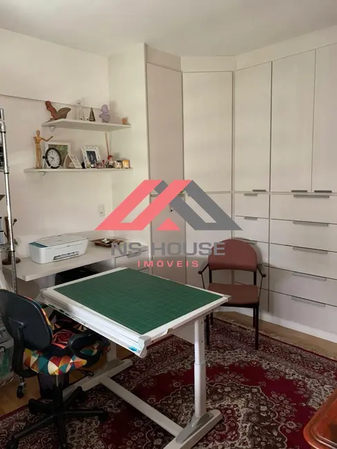 Apartamento com 4 quartos à venda, 243m2 em Santo Antônio, Sao Caetano Do Sul - SP - imagem 5 Foto 5 de Apartamento com 4 quartos à venda, 243m2 em Santo Antônio, Sao Caetano Do Sul - SP